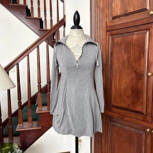 Kensie Grey Long Sleeve Activewear Yoga Pilates Top Pullover Tunic Side Pocket